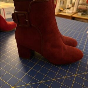 White Mountain Burgundy Ankle Boots